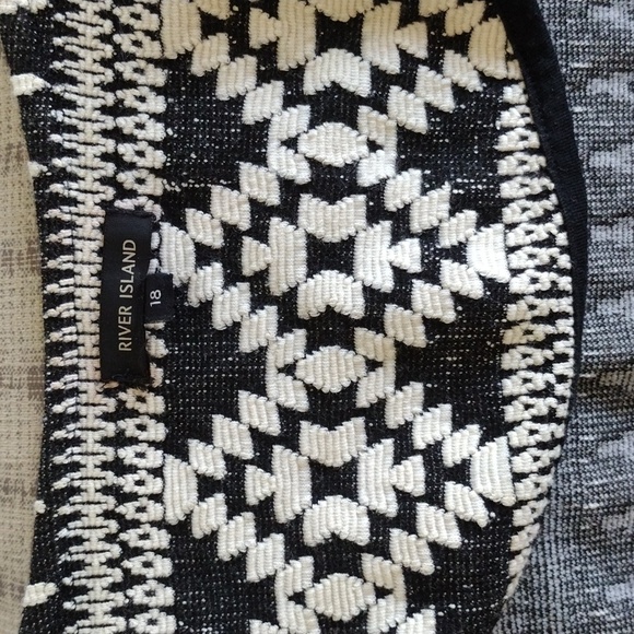 River Island Geometric Cardigan US 14 - Picture 9 of 11